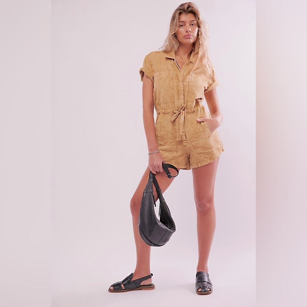 Free People Rhodes Chino Coverall Tan short Sleeve Romper Jumpsuit size XS new
